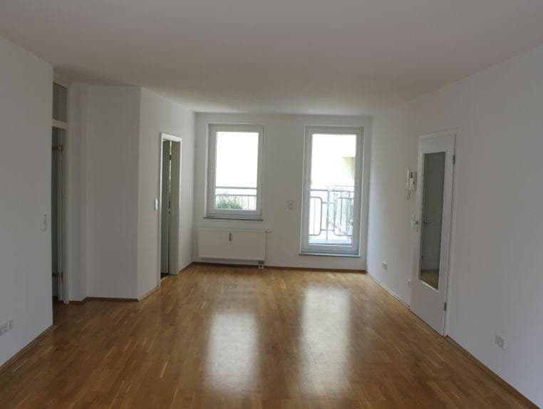 Predaj bytu 4-izbový 100 m², Münchener Straße, Berlin, Berlín Predaj bytu 4-izbový 100 m², Münchener Straße, Berlin, Berlín