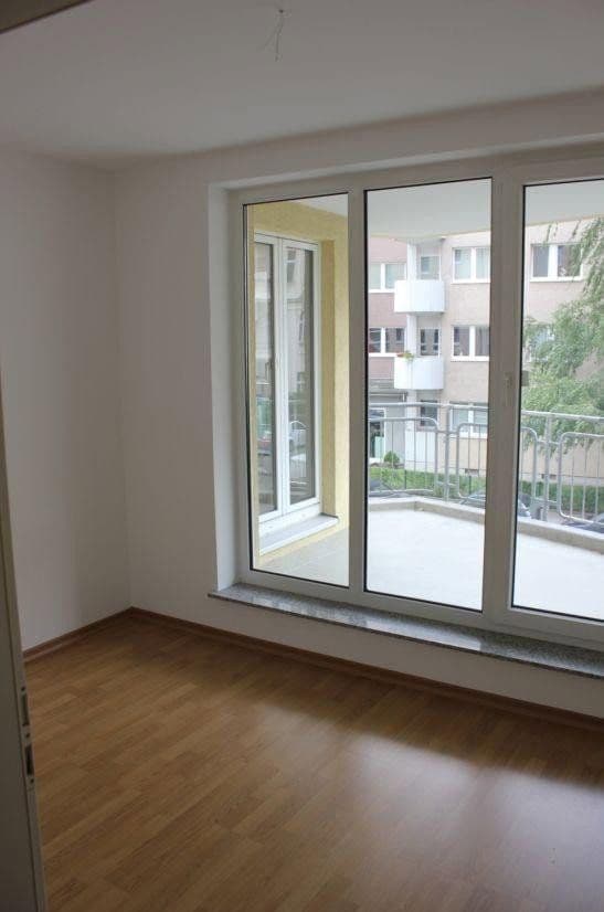 Predaj bytu 4-izbový 100 m², Münchener Straße, Berlin, Berlín Predaj bytu 4-izbový 100 m², Münchener Straße, Berlin, Berlín