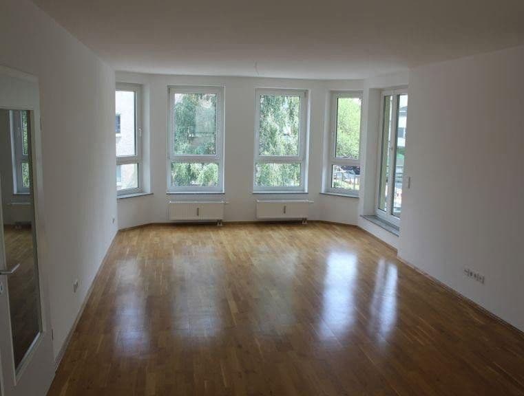 Predaj bytu 4-izbový 100 m², Münchener Straße, Berlin, Berlín Predaj bytu 4-izbový 100 m², Münchener Straße, Berlin, Berlín