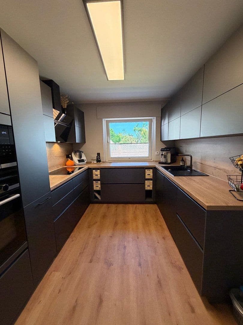 Predaj domu 145 m², pozemok 520 m², Worms, Porýnie-Falcko Predaj domu 145 m², pozemok 520 m², Worms, Porýnie-Falcko