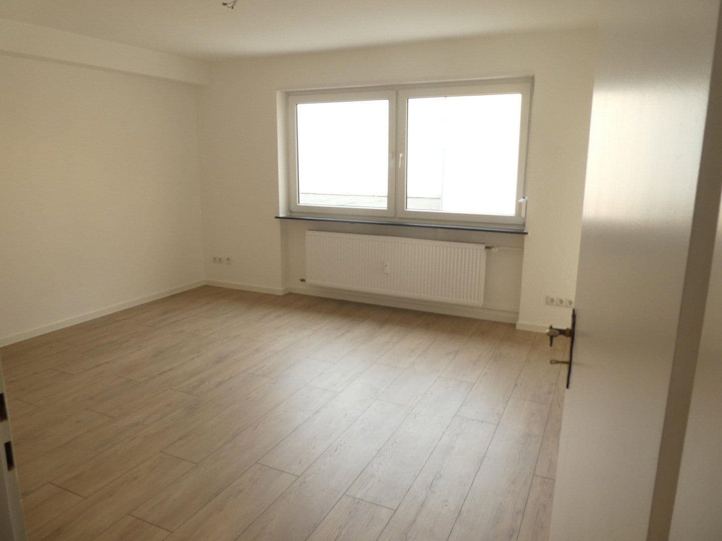 Prenájom bytu 1-izbový 32 m², Kaiserslautern, Porýnie-Falcko Prenájom bytu 1-izbový 32 m², Kaiserslautern, Porýnie-Falcko