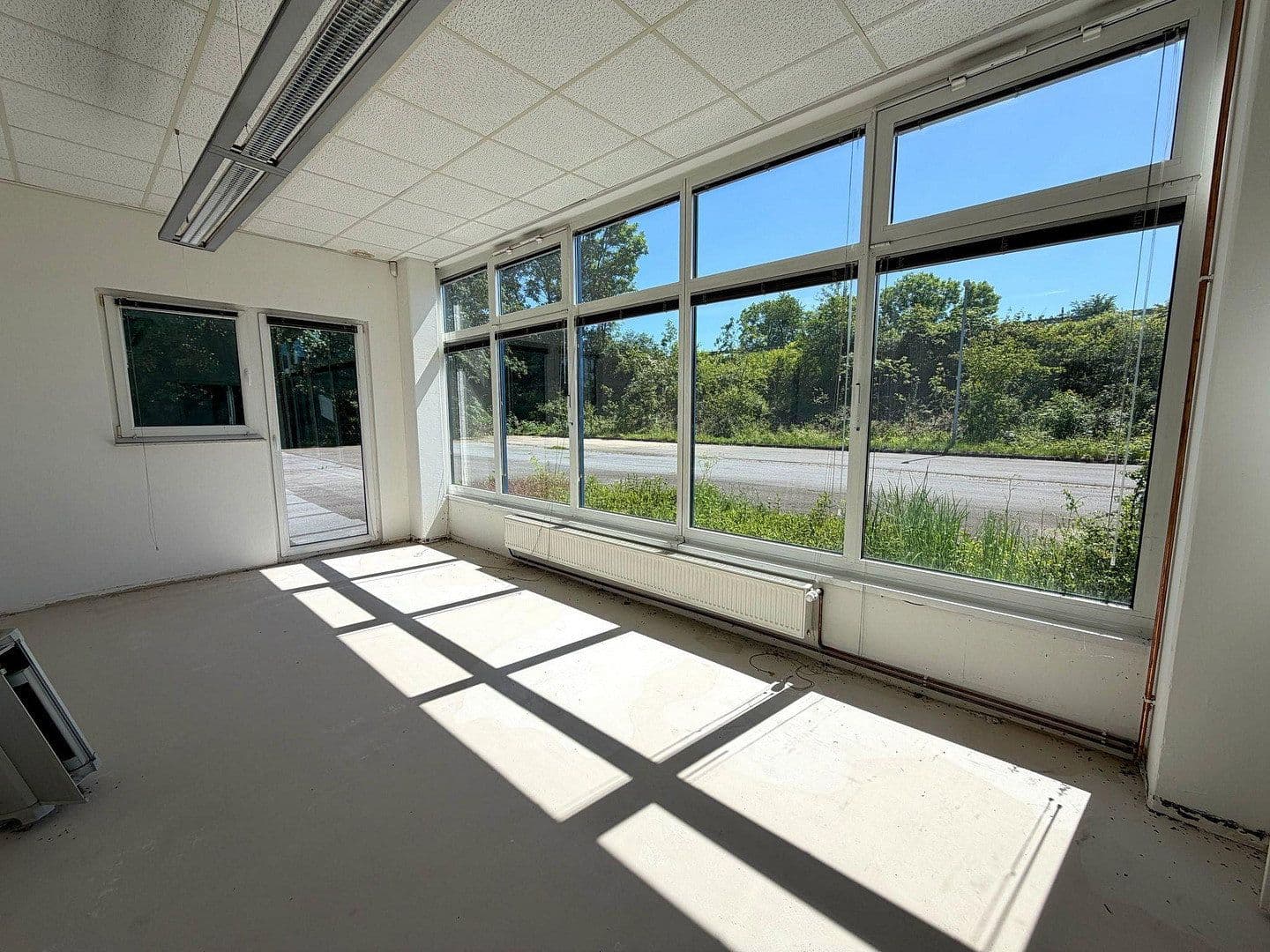 Prenájom nebytového priestoru 969 m², Meißener Dorfstraße 35, Minden, Severné Porýnie - Westfálsko Prenájom nebytového priestoru 969 m², Meißener Dorfstraße 35, Minden, Severné Porýnie - Westfálsko