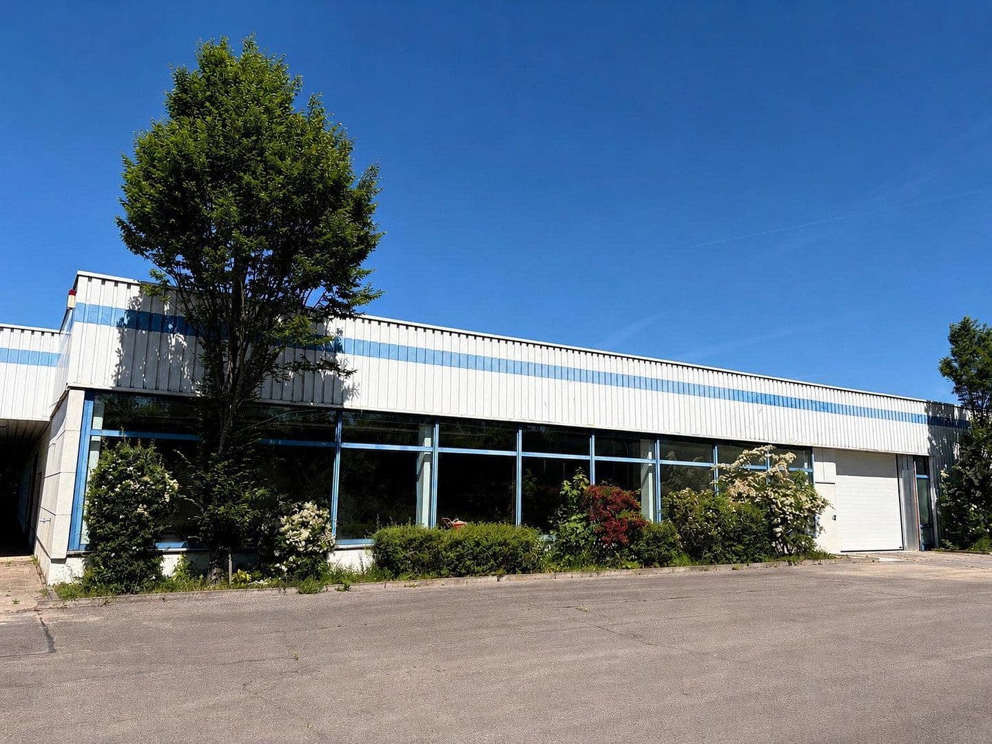 Prenájom nebytového priestoru 450 m², Meißener Dorfstraße 35, Minden, Severné Porýnie - Westfálsko Prenájom nebytového priestoru 450 m², Meißener Dorfstraße 35, Minden, Severné Porýnie - Westfálsko
