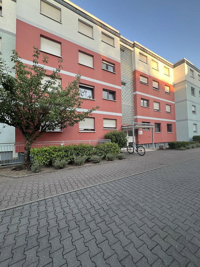 Prenájom bytu 3-izbový 80 m², Riedstadt, Hesensko Prenájom bytu 3-izbový 80 m², Riedstadt, Hesensko