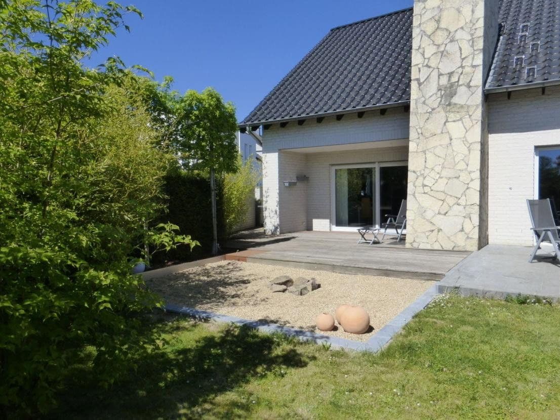 Predaj domu 300 m², pozemok 652 m², Mönchengladbach, Severné Porýnie - Westfálsko Predaj domu 300 m², pozemok 652 m², Mönchengladbach, Severné Porýnie - Westfálsko