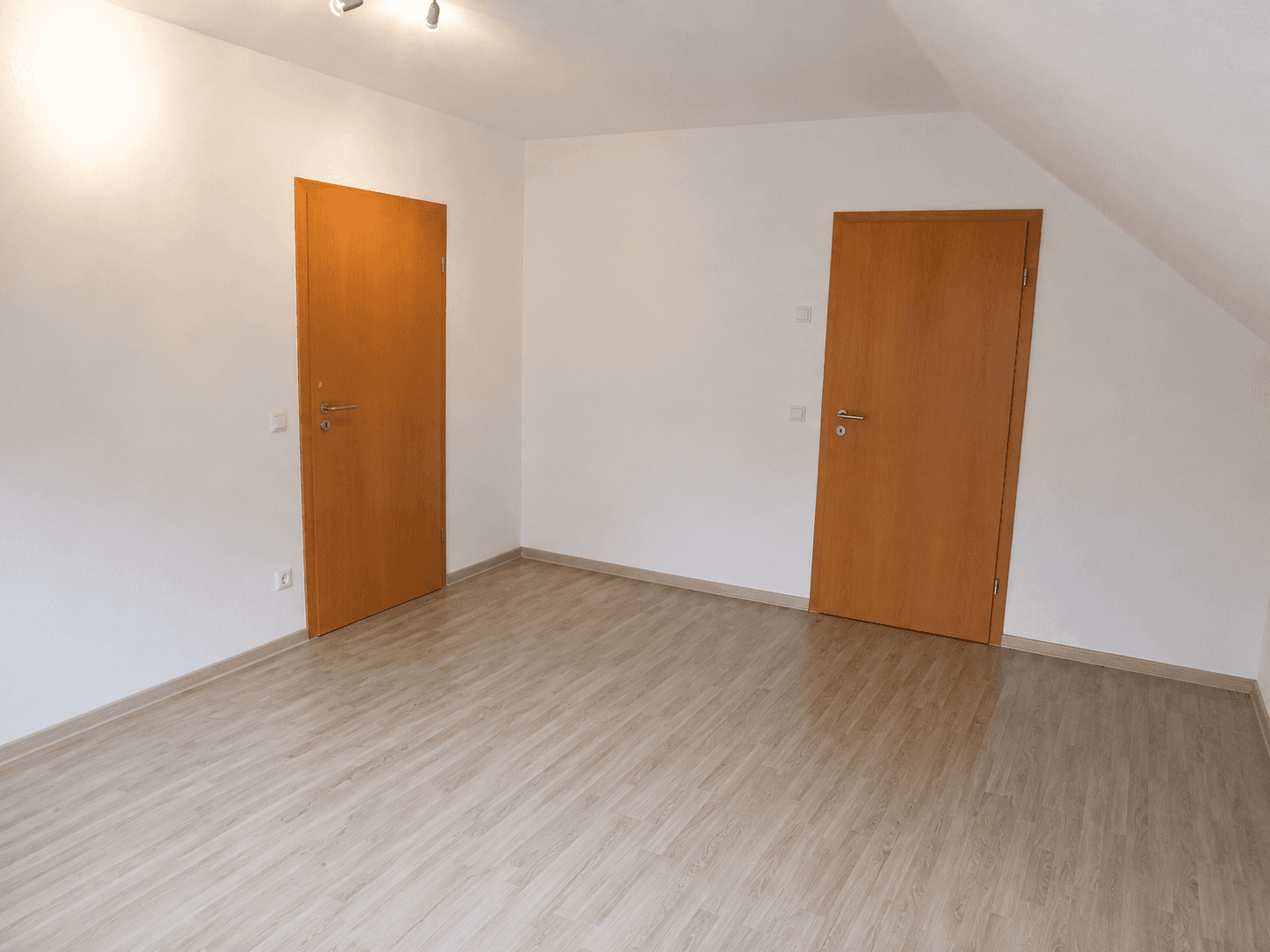 Predaj domu 300 m², pozemok 652 m², Mönchengladbach, Severné Porýnie - Westfálsko Predaj domu 300 m², pozemok 652 m², Mönchengladbach, Severné Porýnie - Westfálsko