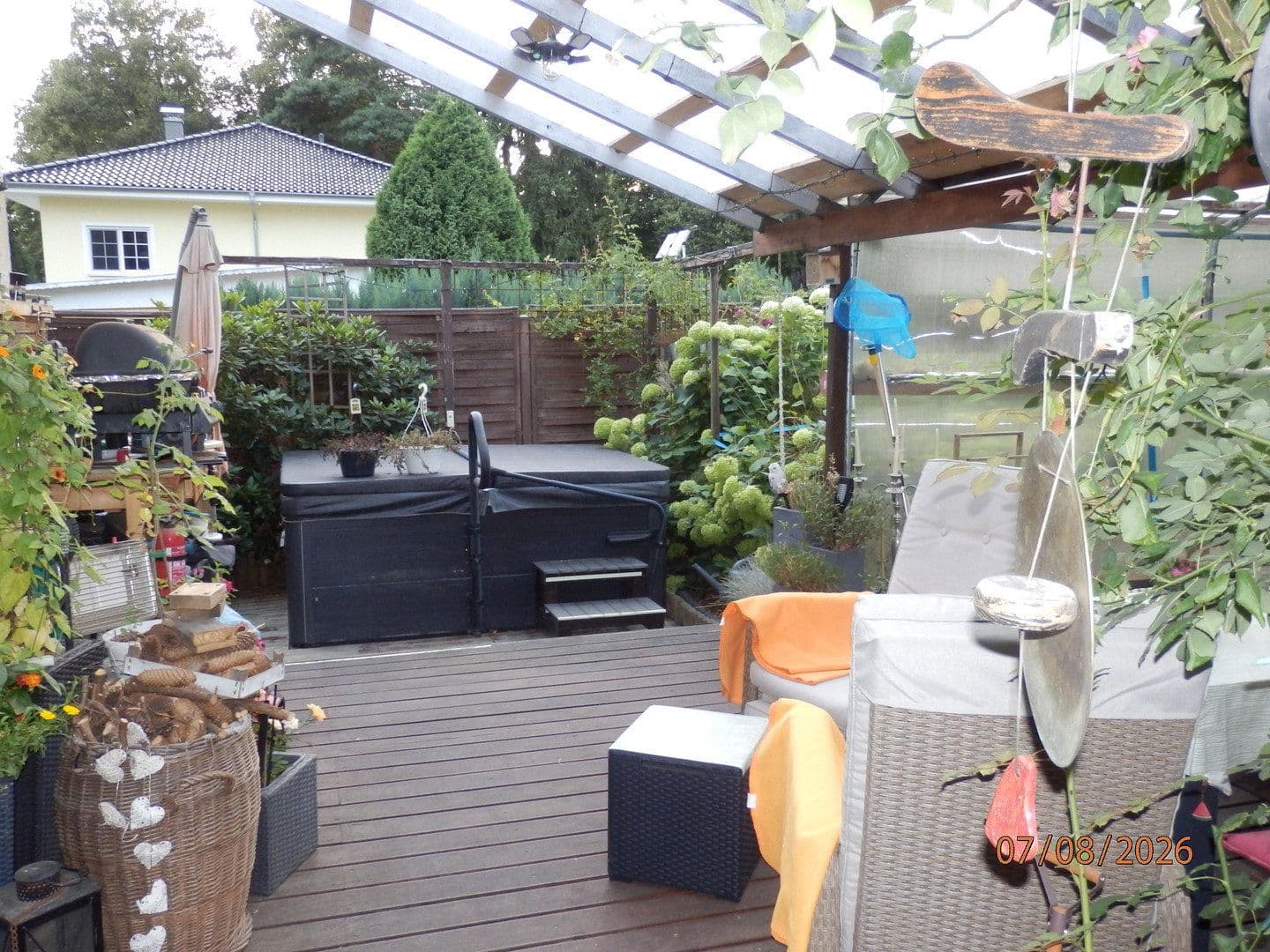 Predaj domu 126 m², pozemok 527 m², Bästleinsstraße 17a, Hohen Neuendorf, Brandenbursko Predaj domu 126 m², pozemok 527 m², Bästleinsstraße 17a, Hohen Neuendorf, Brandenbursko