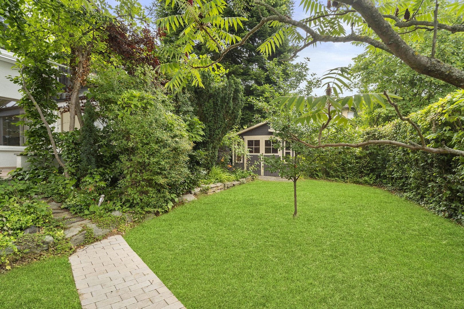 Predaj domu 166 m², pozemok 611 m², Schwalbach am Taunus, Hesensko Predaj domu 166 m², pozemok 611 m², Schwalbach am Taunus, Hesensko