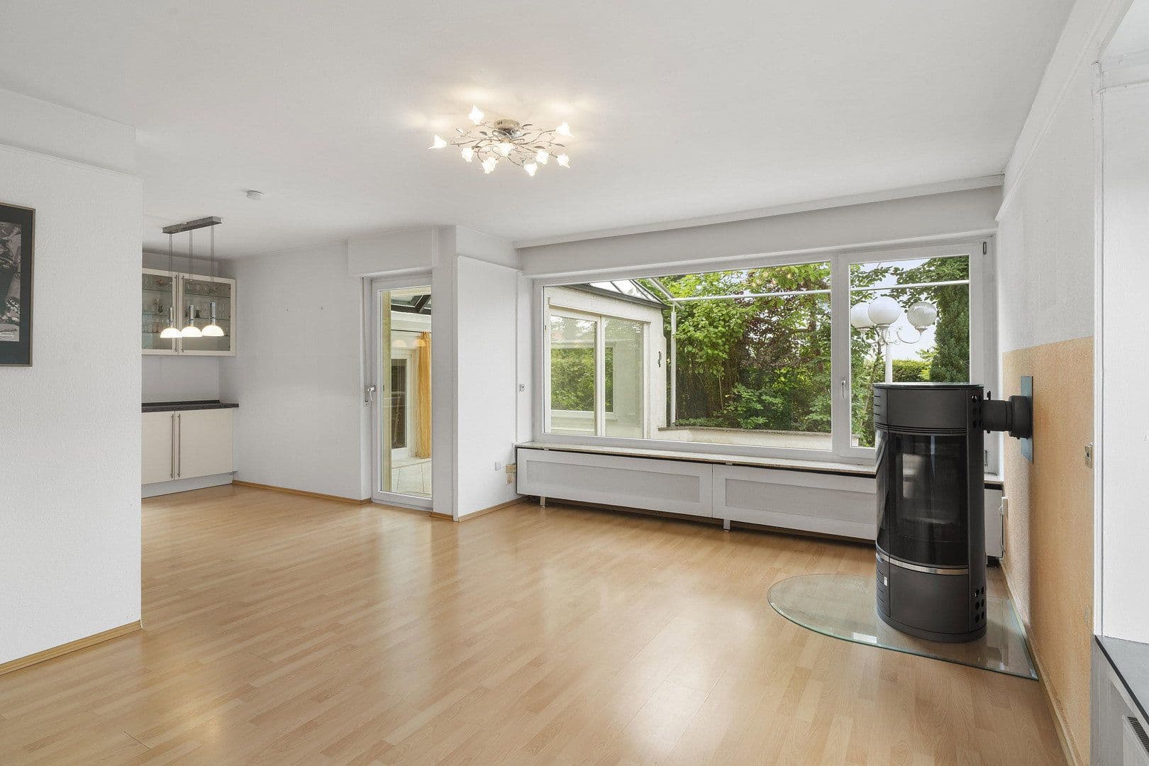 Predaj domu 166 m², pozemok 611 m², Schwalbach am Taunus, Hesensko Predaj domu 166 m², pozemok 611 m², Schwalbach am Taunus, Hesensko