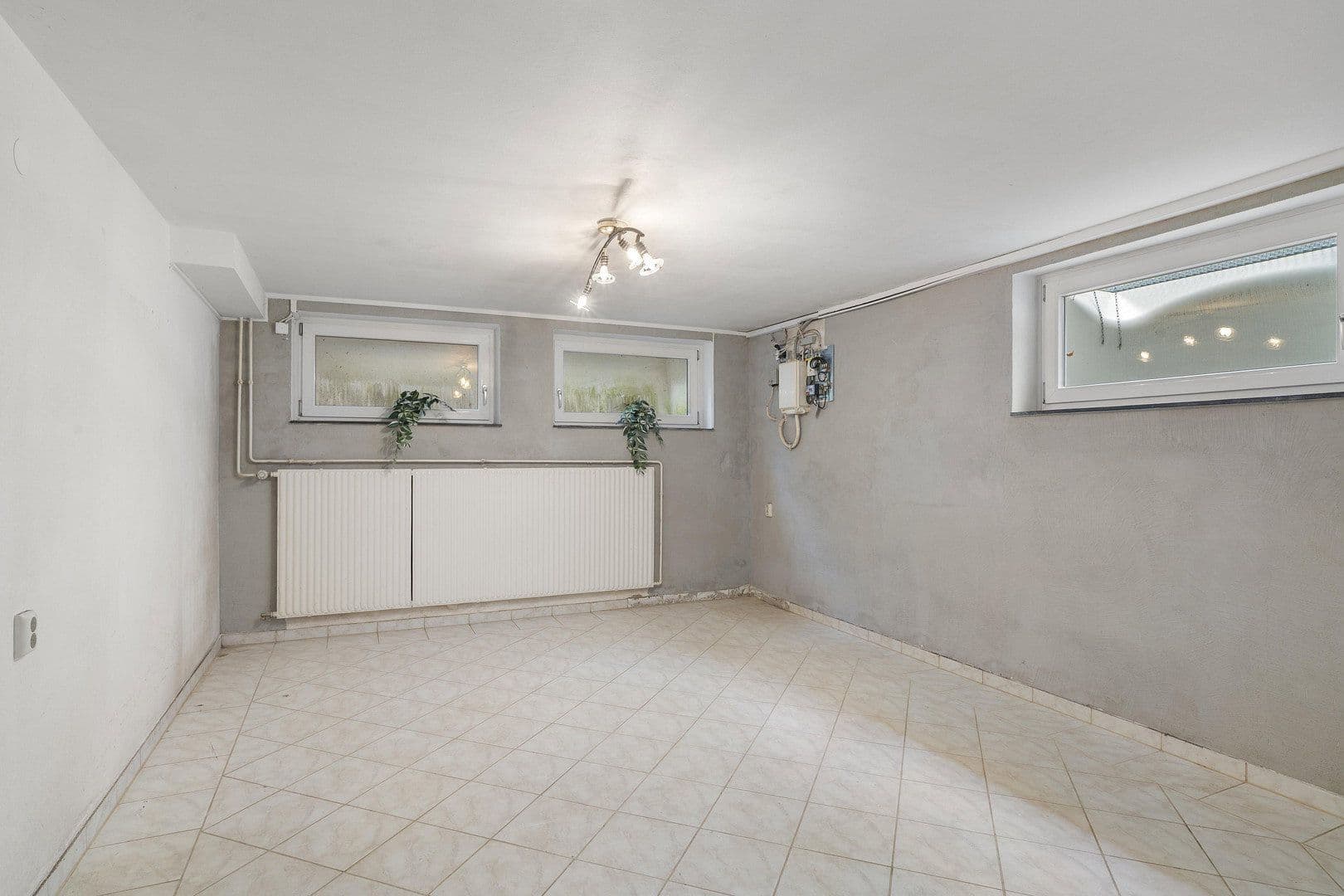 Predaj domu 166 m², pozemok 611 m², Schwalbach am Taunus, Hesensko Predaj domu 166 m², pozemok 611 m², Schwalbach am Taunus, Hesensko
