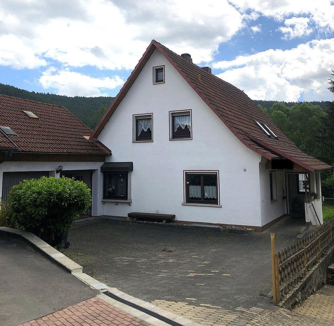 Predaj domu 135 m², pozemok 689 m², Bad Bocklet, Bavorsko Predaj domu 135 m², pozemok 689 m², Bad Bocklet, Bavorsko
