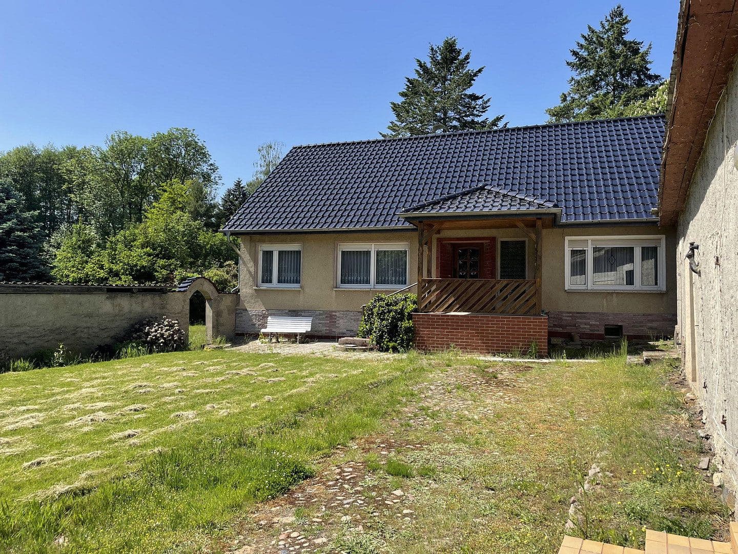 Predaj domu 145 m², pozemok 2.000 m², Beetzendorf, Sasko-Anhaltsko Predaj domu 145 m², pozemok 2.000 m², Beetzendorf, Sasko-Anhaltsko