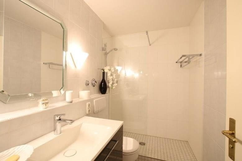Prenájom bytu 2-izbový 73 m², Tutzing, Bavorsko Prenájom bytu 2-izbový 73 m², Tutzing, Bavorsko