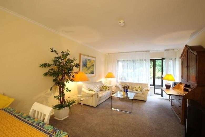 Prenájom bytu 2-izbový 73 m², Tutzing, Bavorsko Prenájom bytu 2-izbový 73 m², Tutzing, Bavorsko