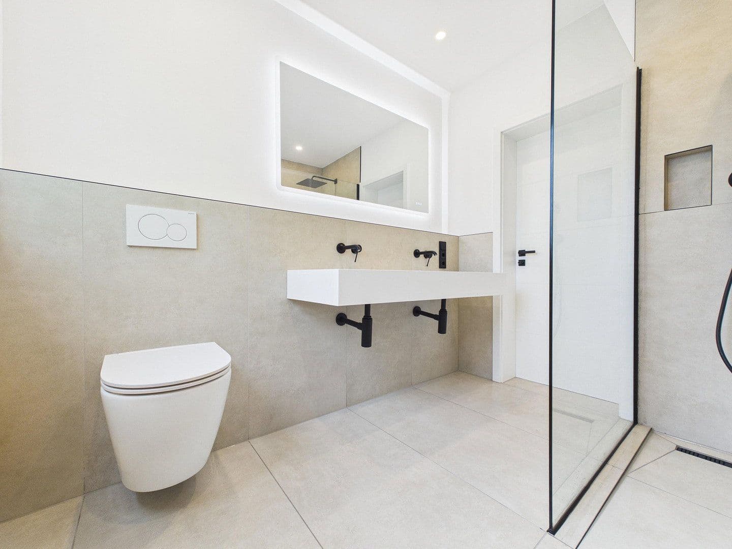 Predaj bytu 5-izbový 127 m², Humboldtstraße 10b, Erlangen, Bavorsko Predaj bytu 5-izbový 127 m², Humboldtstraße 10b, Erlangen, Bavorsko