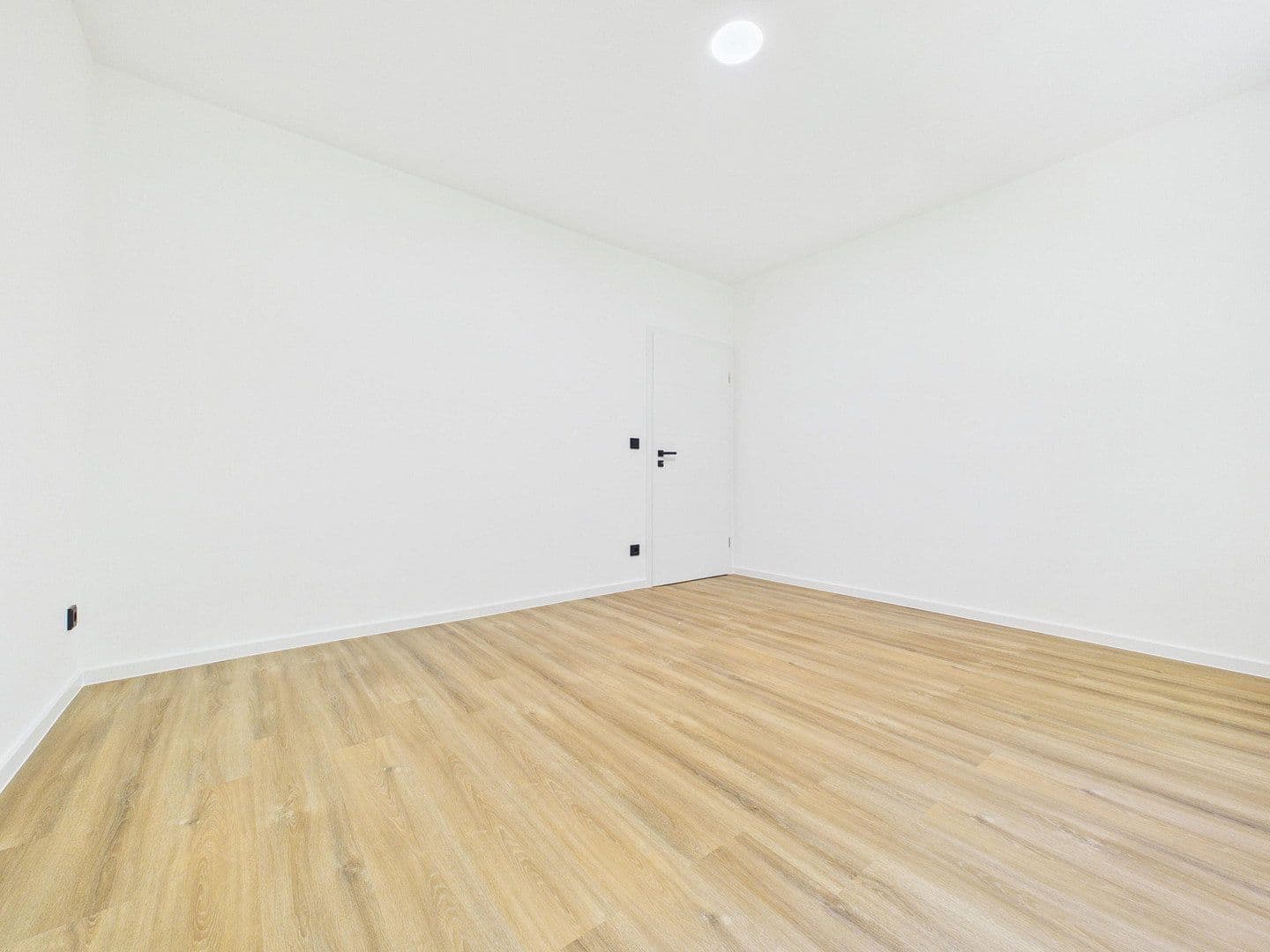 Predaj bytu 5-izbový 127 m², Humboldtstraße 10b, Erlangen, Bavorsko Predaj bytu 5-izbový 127 m², Humboldtstraße 10b, Erlangen, Bavorsko