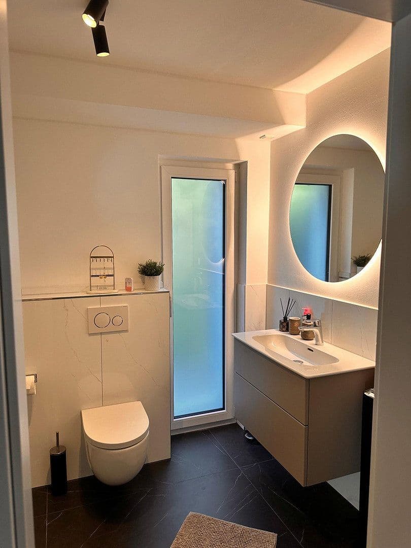 Predaj domu 260 m², pozemok 457 m², Blütenweg 13, Weinheim, Bádensko-Wurttembersko Predaj domu 260 m², pozemok 457 m², Blütenweg 13, Weinheim, Bádensko-Wurttembersko