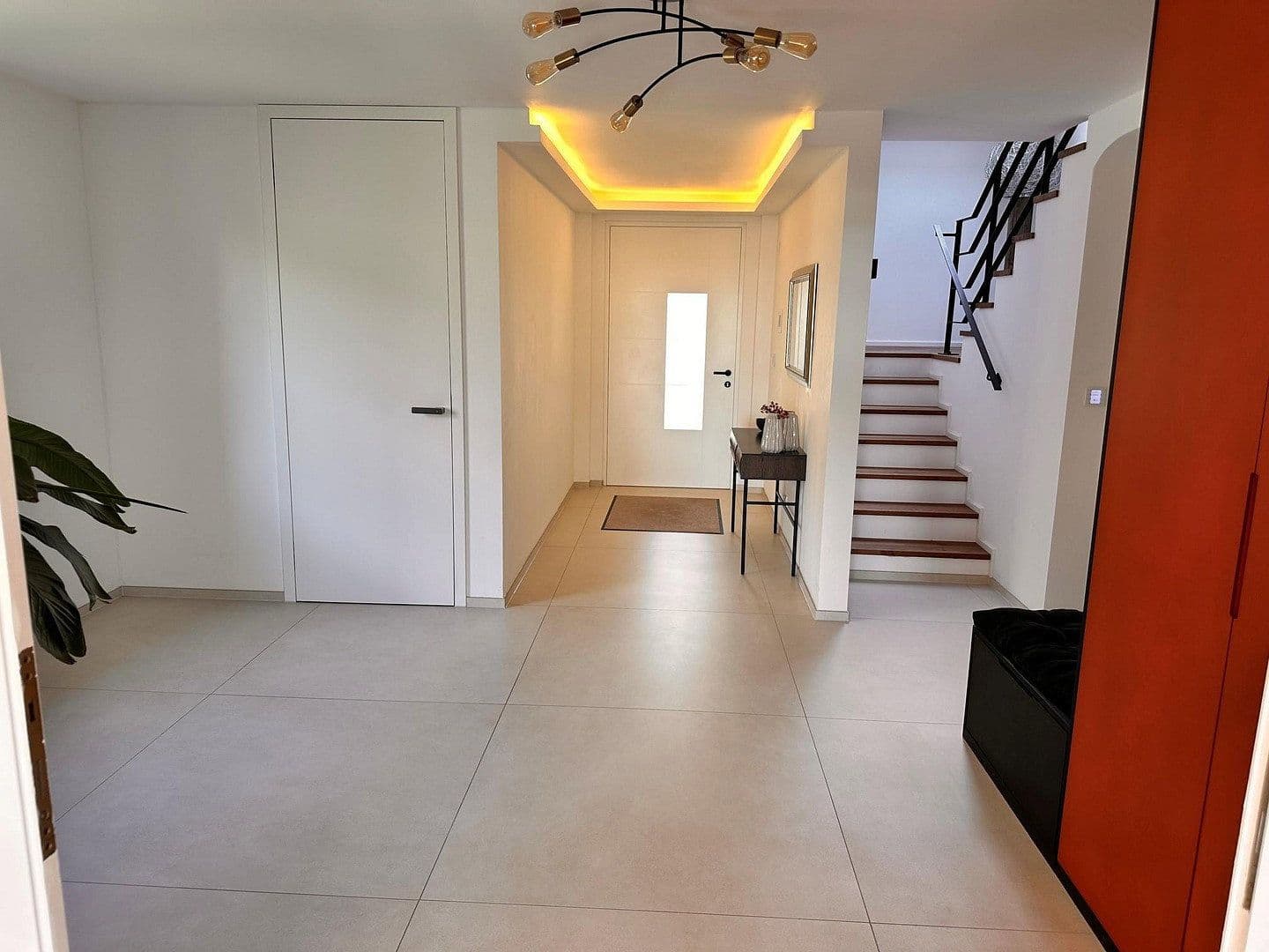 Predaj domu 260 m², pozemok 457 m², Blütenweg 13, Weinheim, Bádensko-Wurttembersko Predaj domu 260 m², pozemok 457 m², Blütenweg 13, Weinheim, Bádensko-Wurttembersko