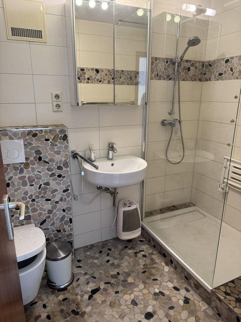 Predaj bytu 2-izbový 60 m², Holzgerlingen, Bádensko-Wurttembersko Predaj bytu 2-izbový 60 m², Holzgerlingen, Bádensko-Wurttembersko