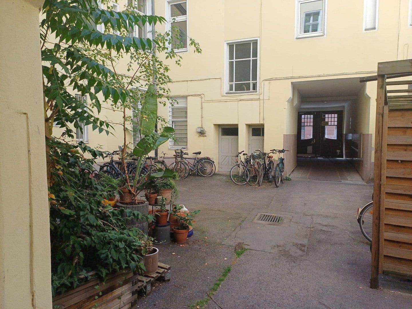 Predaj bytu 2-izbový 43 m², Berlin, Berlín Predaj bytu 2-izbový 43 m², Berlin, Berlín