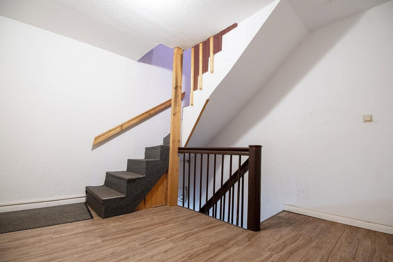 Predaj domu 274 m², pozemok 177 m², Obere Ohlingerstraße 31-32, Lüneburg, Dolné Sasko Predaj domu 274 m², pozemok 177 m², Obere Ohlingerstraße 31-32, Lüneburg, Dolné Sasko