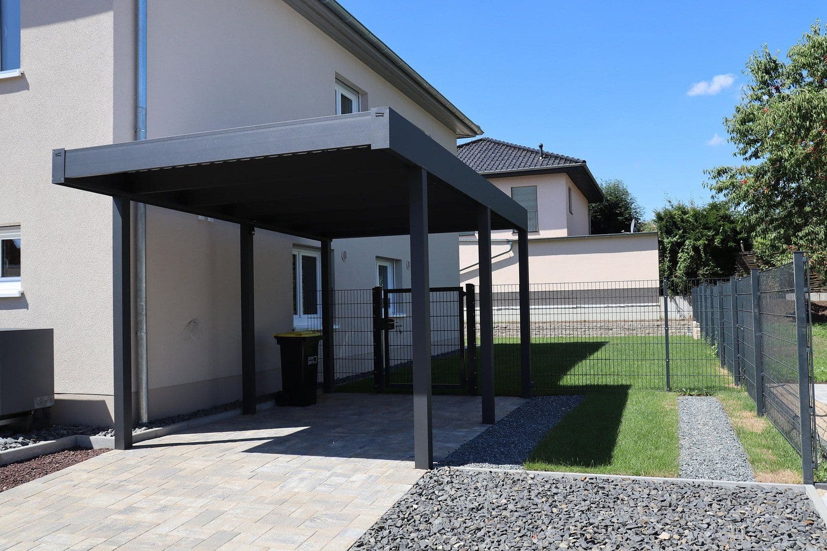 Prenájom domu 129 m², pozemok 300 m², Magdeburg, Sasko-Anhaltsko Prenájom domu 129 m², pozemok 300 m², Magdeburg, Sasko-Anhaltsko
