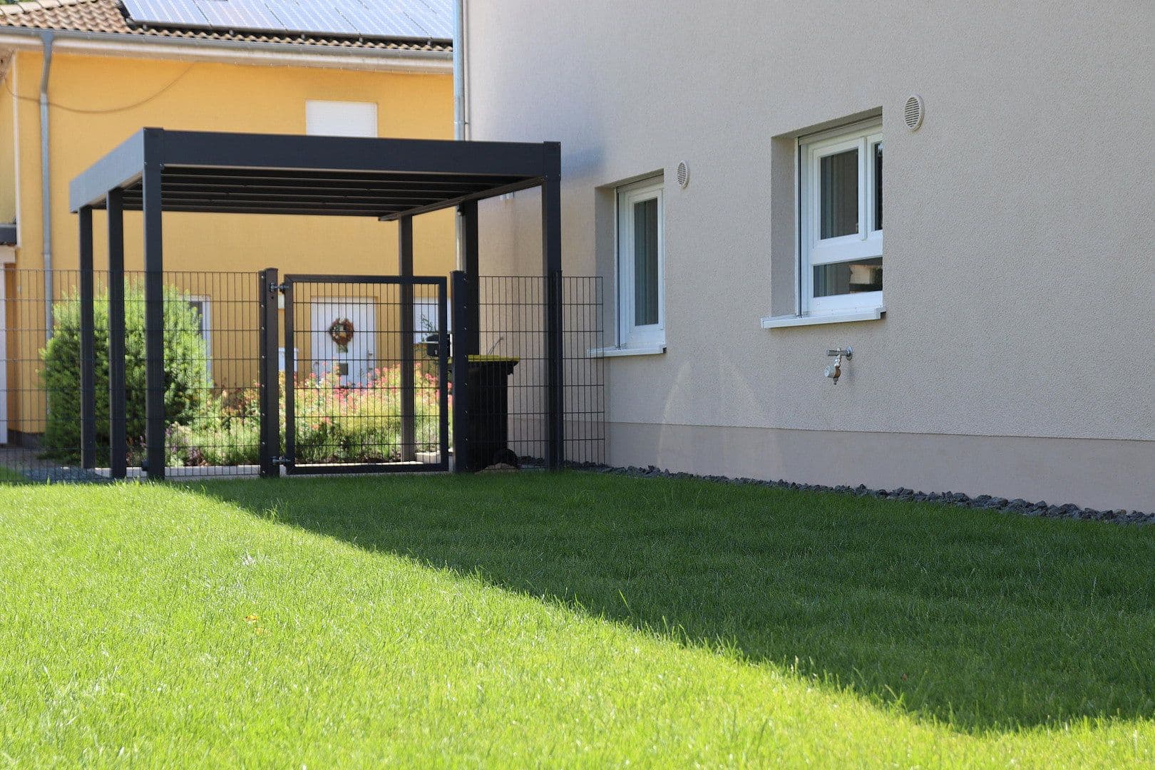Prenájom domu 129 m², pozemok 300 m², Magdeburg, Sasko-Anhaltsko Prenájom domu 129 m², pozemok 300 m², Magdeburg, Sasko-Anhaltsko