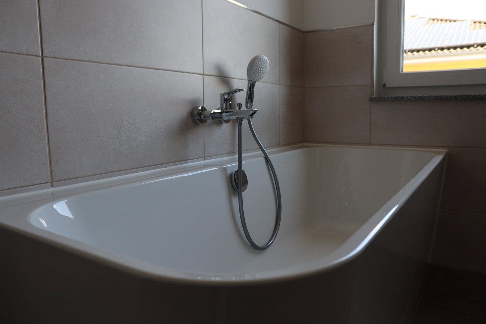 Prenájom domu 129 m², pozemok 300 m², Magdeburg, Sasko-Anhaltsko Prenájom domu 129 m², pozemok 300 m², Magdeburg, Sasko-Anhaltsko
