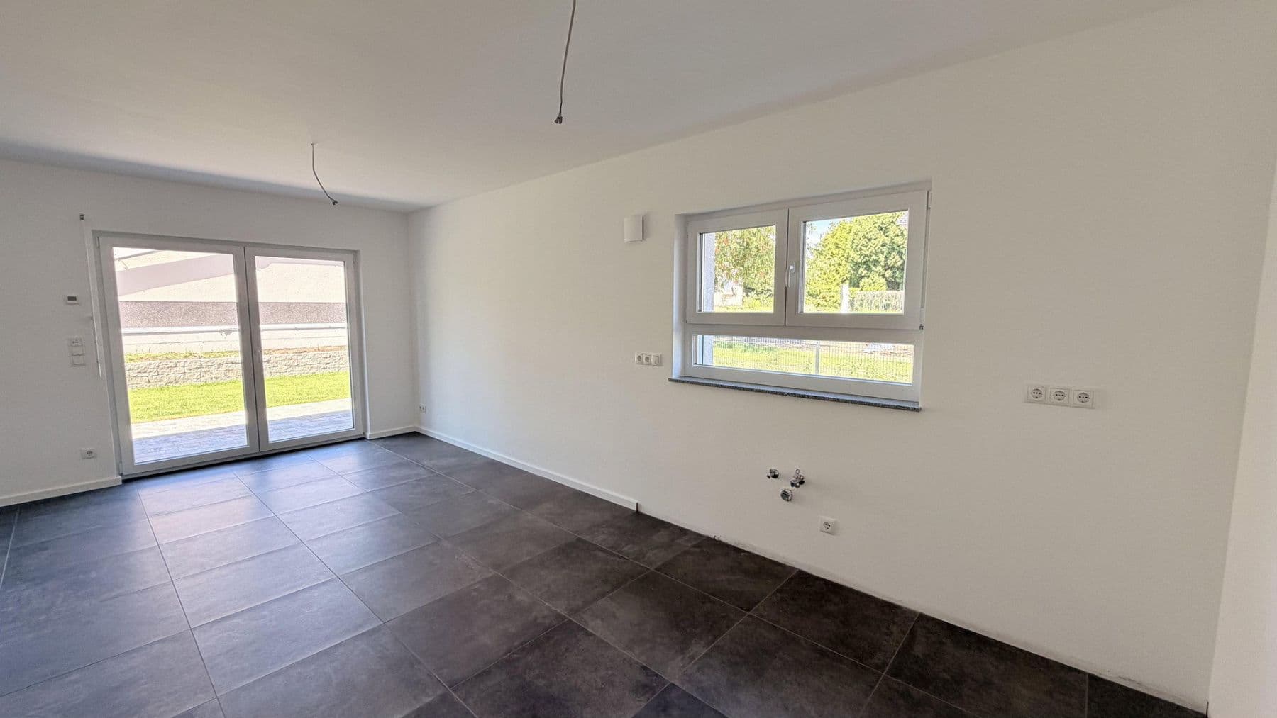 Prenájom domu 129 m², pozemok 300 m², Magdeburg, Sasko-Anhaltsko Prenájom domu 129 m², pozemok 300 m², Magdeburg, Sasko-Anhaltsko