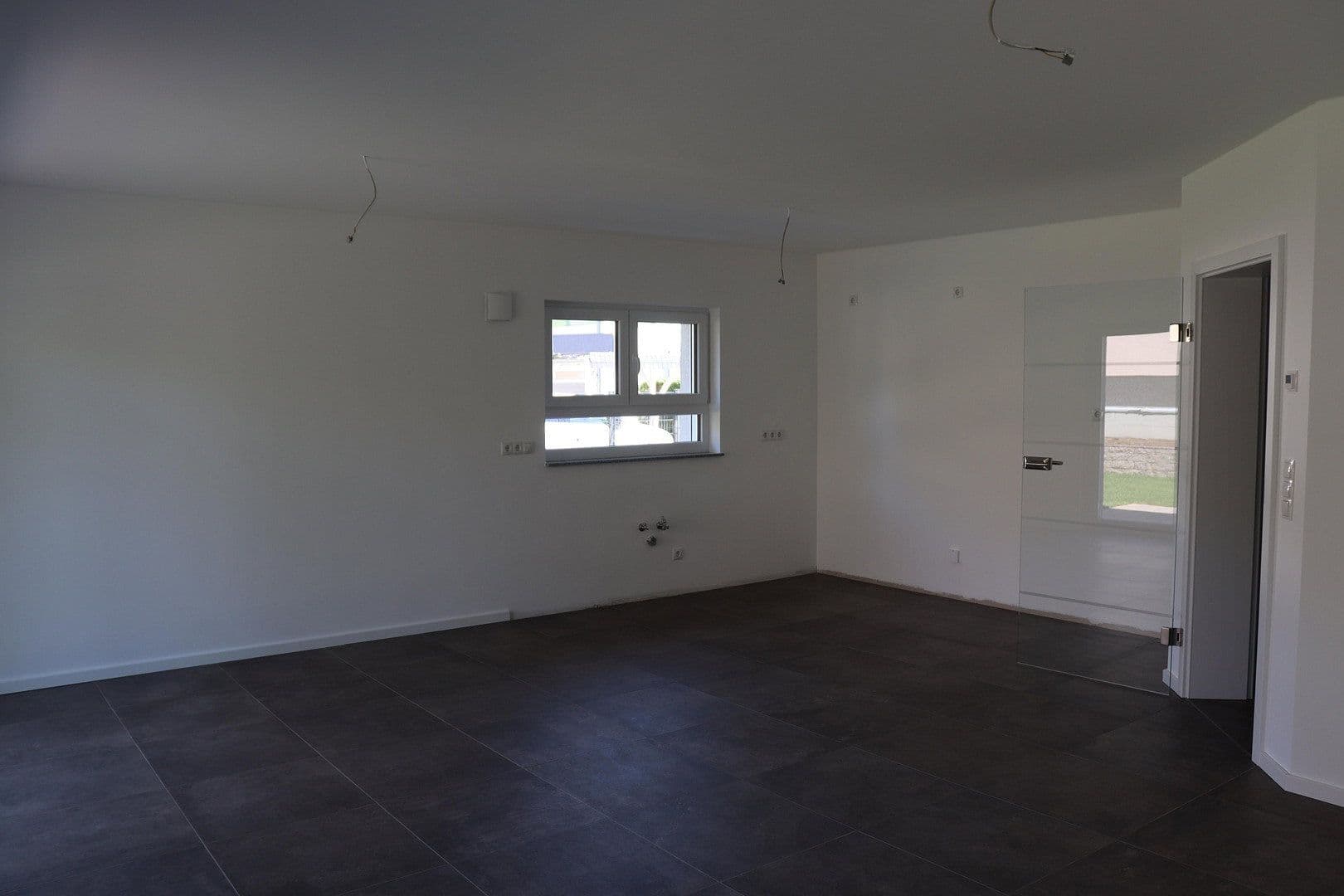 Prenájom domu 129 m², pozemok 300 m², Magdeburg, Sasko-Anhaltsko Prenájom domu 129 m², pozemok 300 m², Magdeburg, Sasko-Anhaltsko