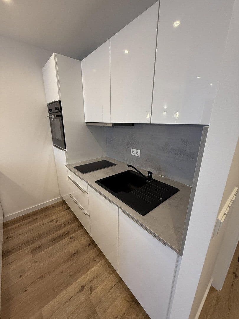 Prenájom bytu 1-izbový 39 m², Mittlelerer Hasenpfad, Frankfurt am Main, Hesensko Prenájom bytu 1-izbový 39 m², Mittlelerer Hasenpfad, Frankfurt am Main, Hesensko