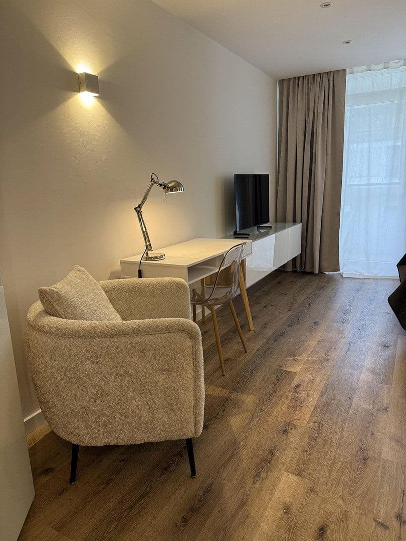 Prenájom bytu 1-izbový 39 m², Mittlelerer Hasenpfad, Frankfurt am Main, Hesensko Prenájom bytu 1-izbový 39 m², Mittlelerer Hasenpfad, Frankfurt am Main, Hesensko