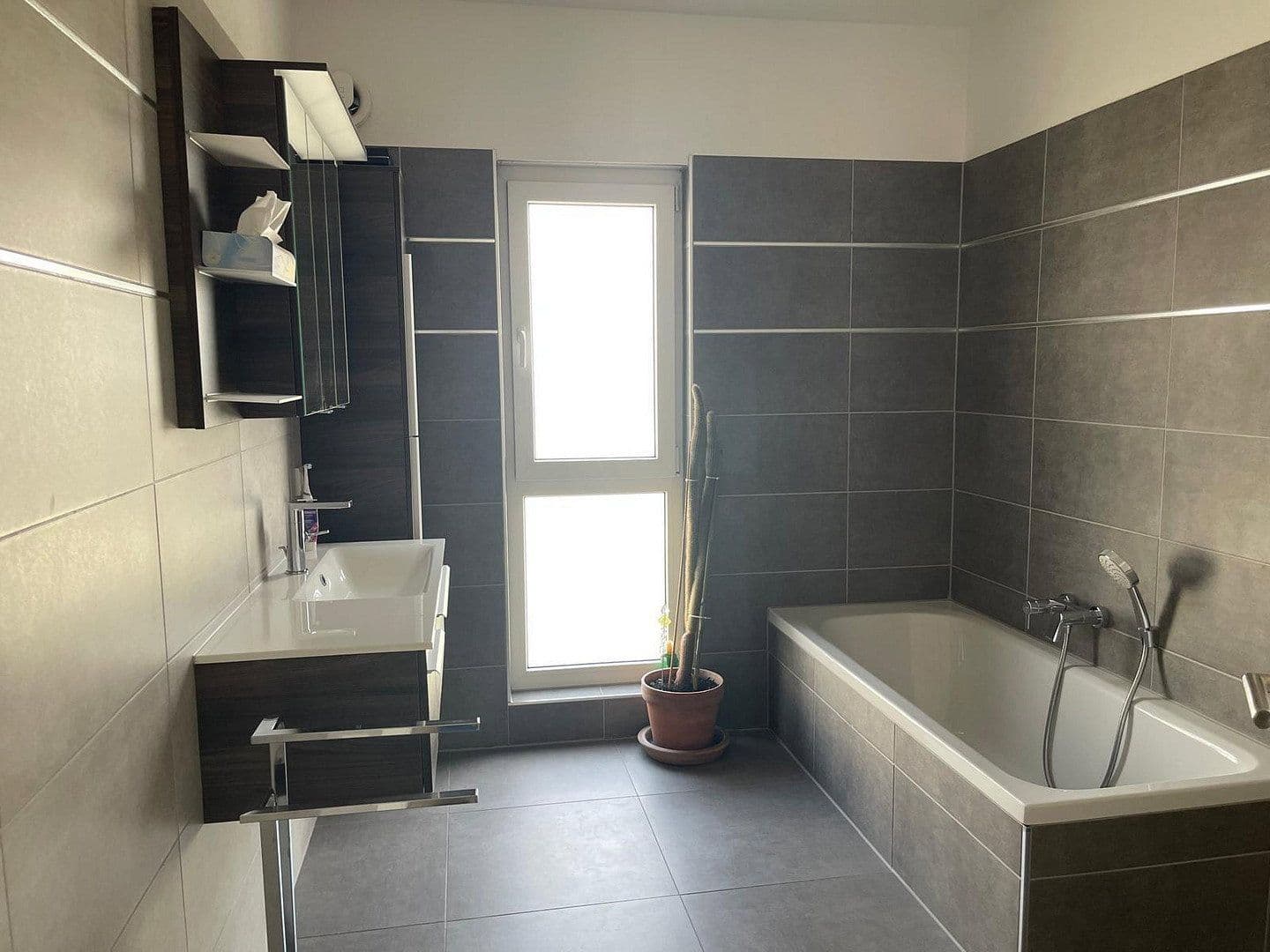 Predaj domu 230 m², pozemok 540 m², Fritz-Winkler-Str. 7, Ludwigshafen am Rhein - Oppau, Porýnie-Falcko Predaj domu 230 m², pozemok 540 m², Fritz-Winkler-Str. 7, Ludwigshafen am Rhein - Oppau, Porýnie-Falcko