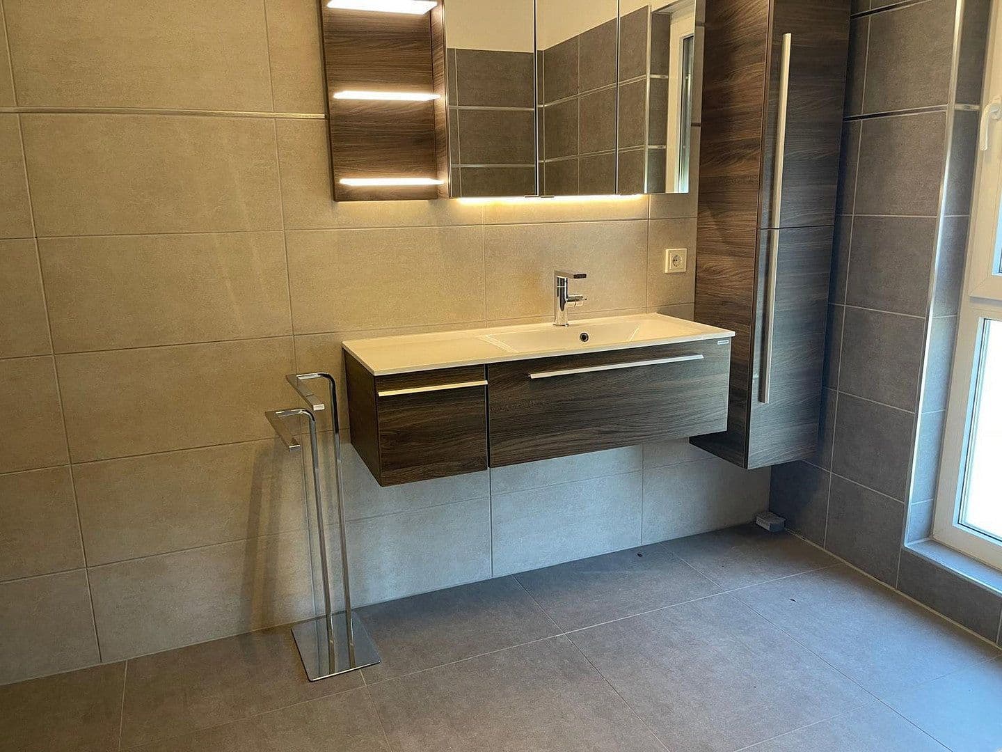 Predaj domu 230 m², pozemok 540 m², Fritz-Winkler-Str. 7, Ludwigshafen am Rhein - Oppau, Porýnie-Falcko Predaj domu 230 m², pozemok 540 m², Fritz-Winkler-Str. 7, Ludwigshafen am Rhein - Oppau, Porýnie-Falcko