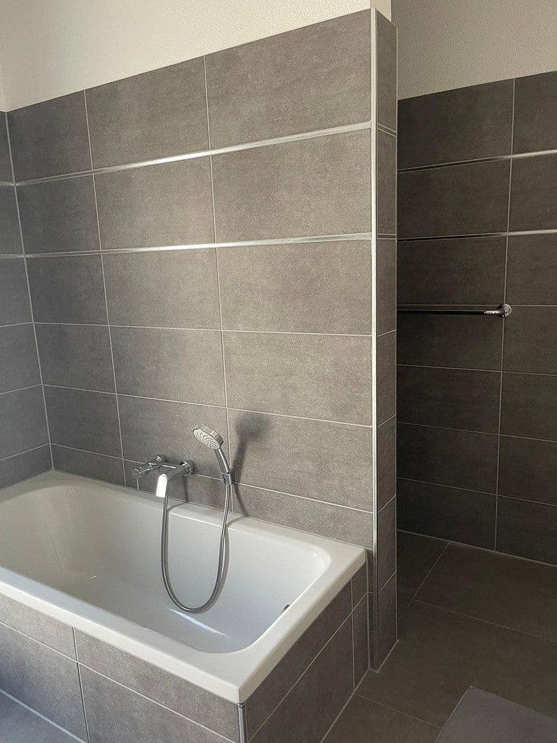 Predaj domu 230 m², pozemok 540 m², Fritz-Winkler-Str. 7, Ludwigshafen am Rhein - Oppau, Porýnie-Falcko Predaj domu 230 m², pozemok 540 m², Fritz-Winkler-Str. 7, Ludwigshafen am Rhein - Oppau, Porýnie-Falcko
