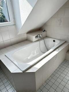 Prenájom bytu 3-izbový 85 m², Ortheck 2, Witten, Severné Porýnie - Westfálsko Prenájom bytu 3-izbový 85 m², Ortheck 2, Witten, Severné Porýnie - Westfálsko