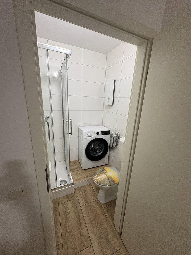 Prenájom bytu 1-izbový 28 m², Erlangen, Bavorsko Prenájom bytu 1-izbový 28 m², Erlangen, Bavorsko