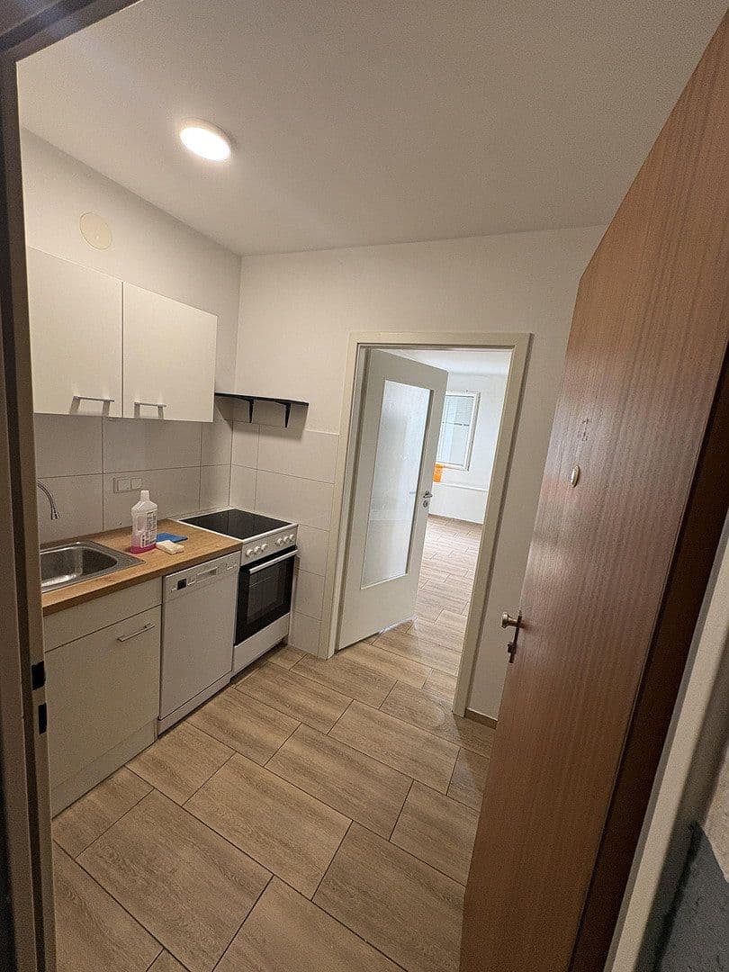 Prenájom bytu 1-izbový 28 m², Erlangen, Bavorsko Prenájom bytu 1-izbový 28 m², Erlangen, Bavorsko