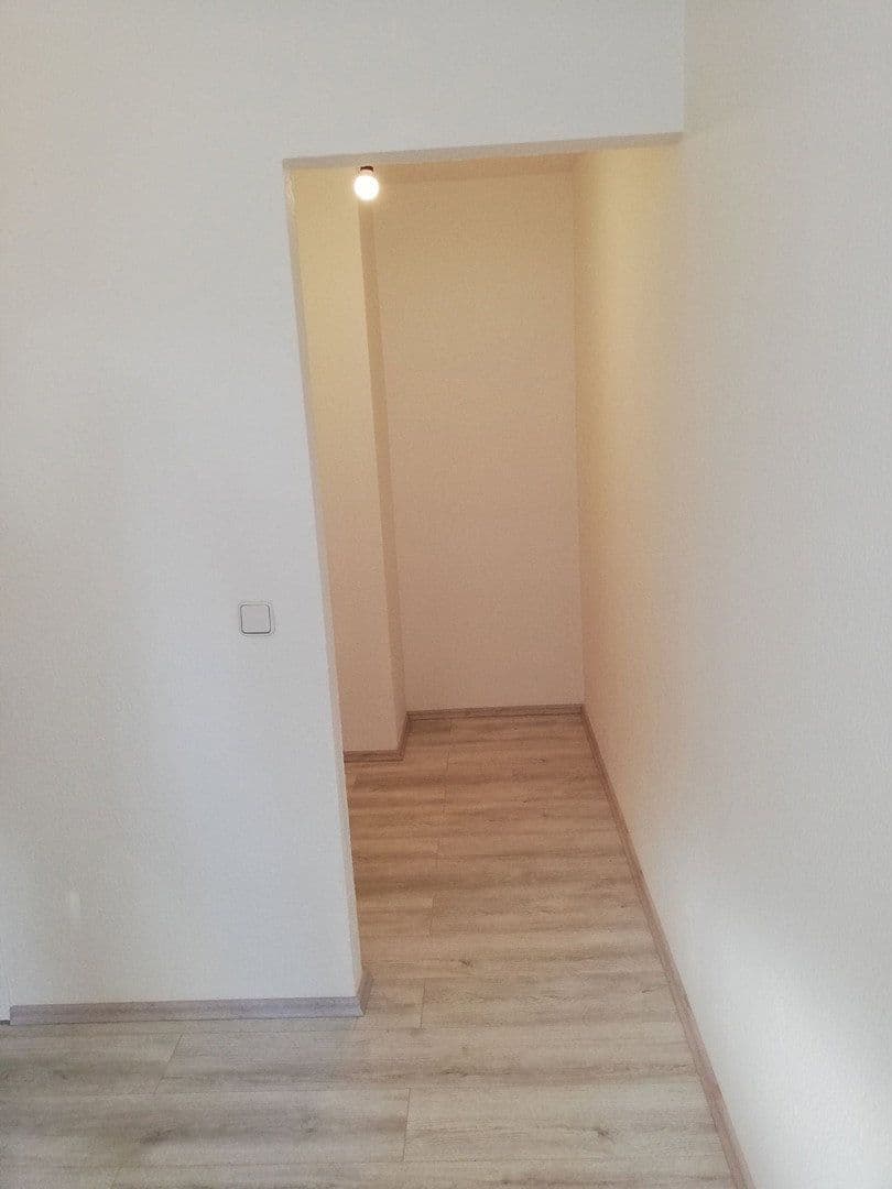 Prenájom bytu 2-izbový 55 m², Hattingerstr. 572, Bochum, Severné Porýnie - Westfálsko Prenájom bytu 2-izbový 55 m², Hattingerstr. 572, Bochum, Severné Porýnie - Westfálsko