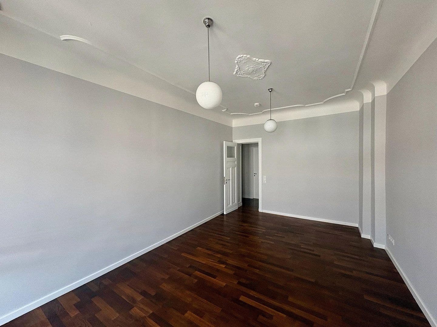Predaj bytu 2-izbový 61 m², Berlin, Berlín Predaj bytu 2-izbový 61 m², Berlin, Berlín