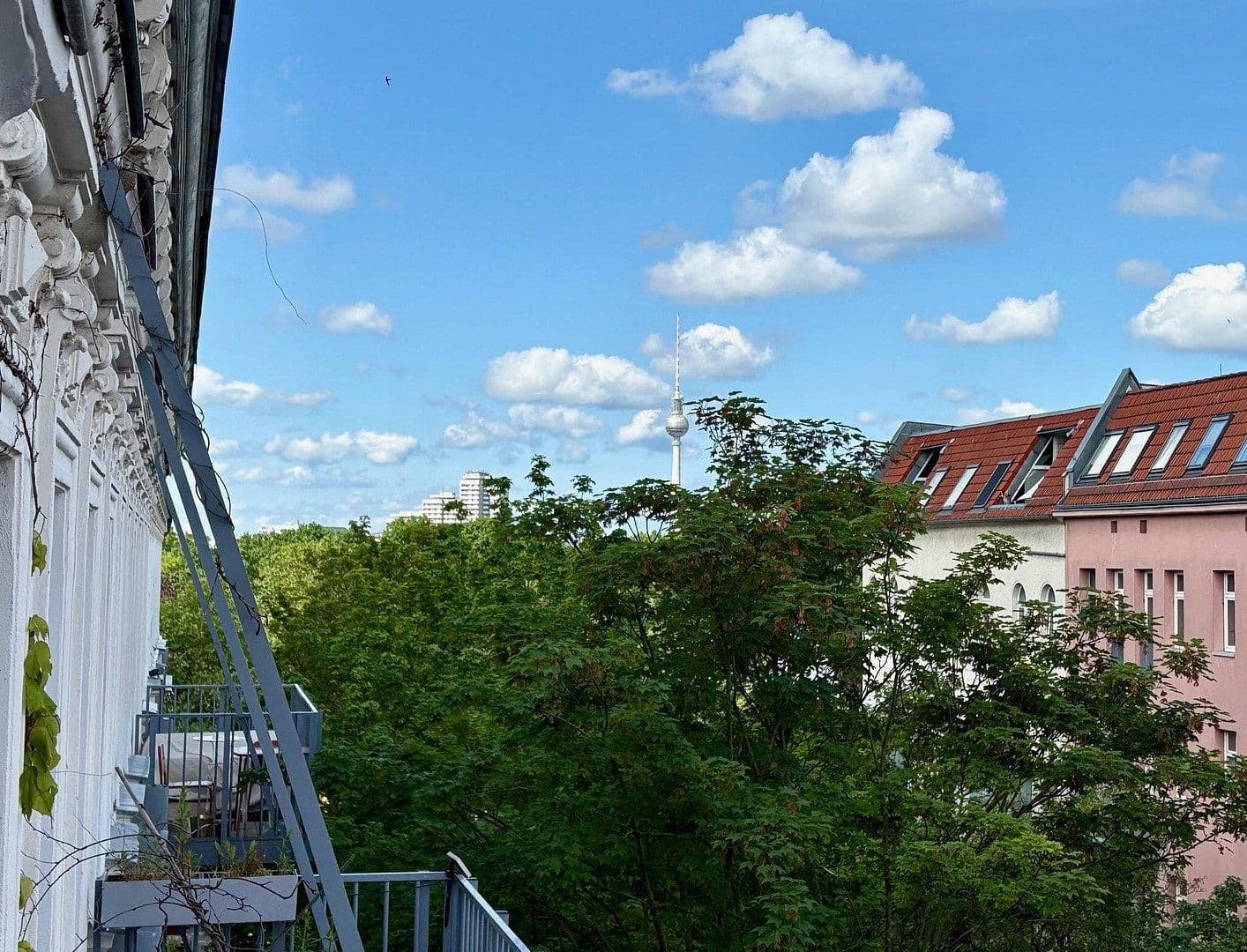 Predaj bytu 2-izbový 61 m², Berlin, Berlín Predaj bytu 2-izbový 61 m², Berlin, Berlín