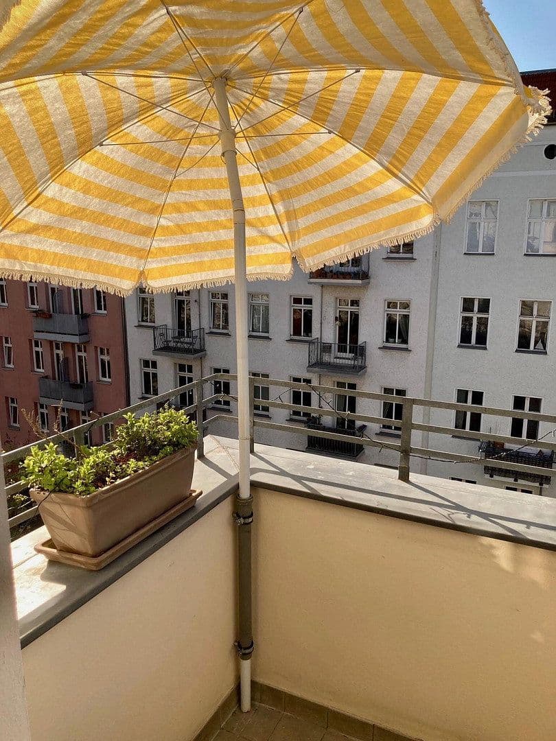 Predaj bytu 2-izbový 61 m², Berlin, Berlín Predaj bytu 2-izbový 61 m², Berlin, Berlín