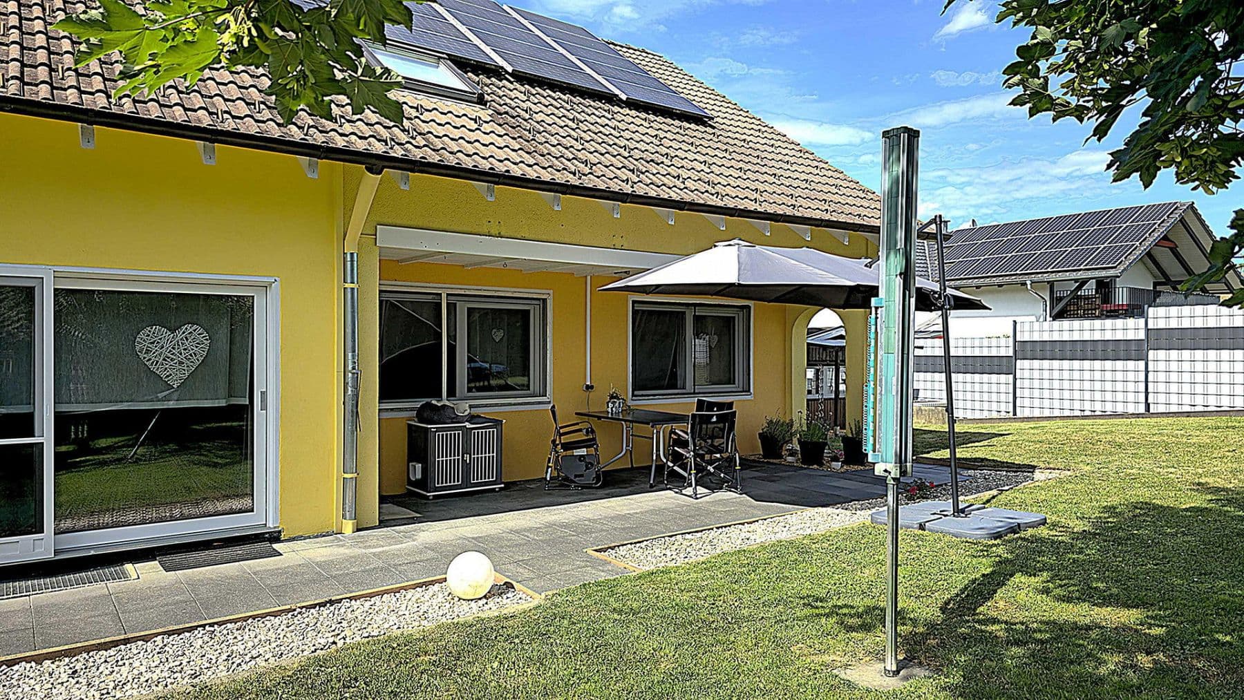 Predaj domu 201 m², pozemok 1.219 m², Klettgau, Bádensko-Wurttembersko Predaj domu 201 m², pozemok 1.219 m², Klettgau, Bádensko-Wurttembersko