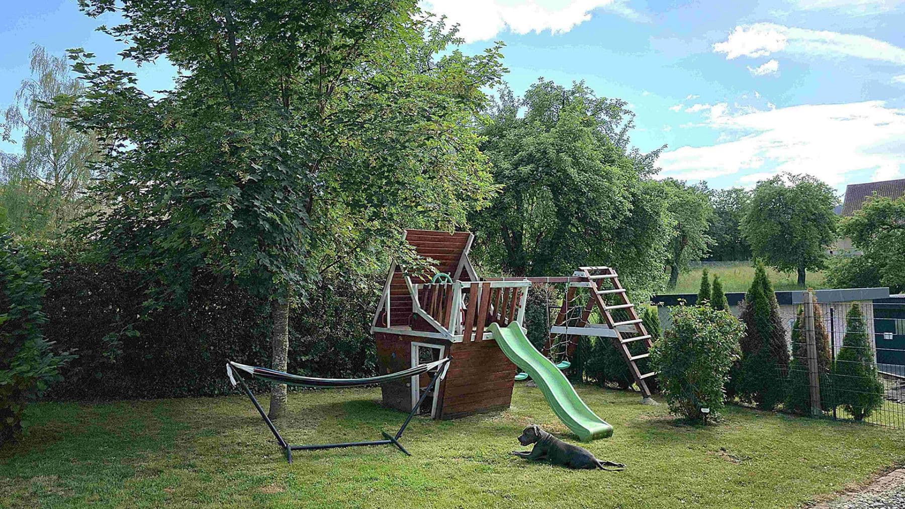 Predaj domu 201 m², pozemok 1.219 m², Klettgau, Bádensko-Wurttembersko Predaj domu 201 m², pozemok 1.219 m², Klettgau, Bádensko-Wurttembersko