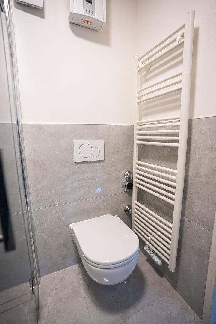 Prenájom bytu 1-izbový 36 m², Frankfurt am Main, Hesensko Prenájom bytu 1-izbový 36 m², Frankfurt am Main, Hesensko