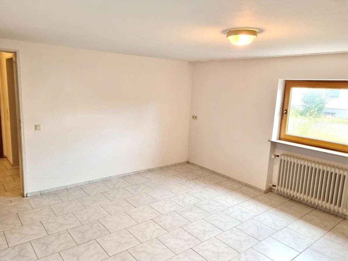 Predaj domu 177 m², pozemok 604 m², Tuttlingen, Bádensko-Wurttembersko Predaj domu 177 m², pozemok 604 m², Tuttlingen, Bádensko-Wurttembersko