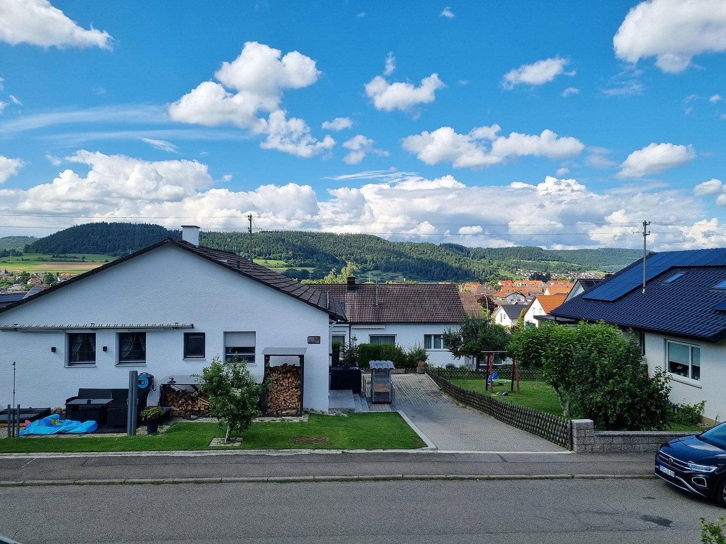 Predaj domu 177 m², pozemok 604 m², Tuttlingen, Bádensko-Wurttembersko Predaj domu 177 m², pozemok 604 m², Tuttlingen, Bádensko-Wurttembersko