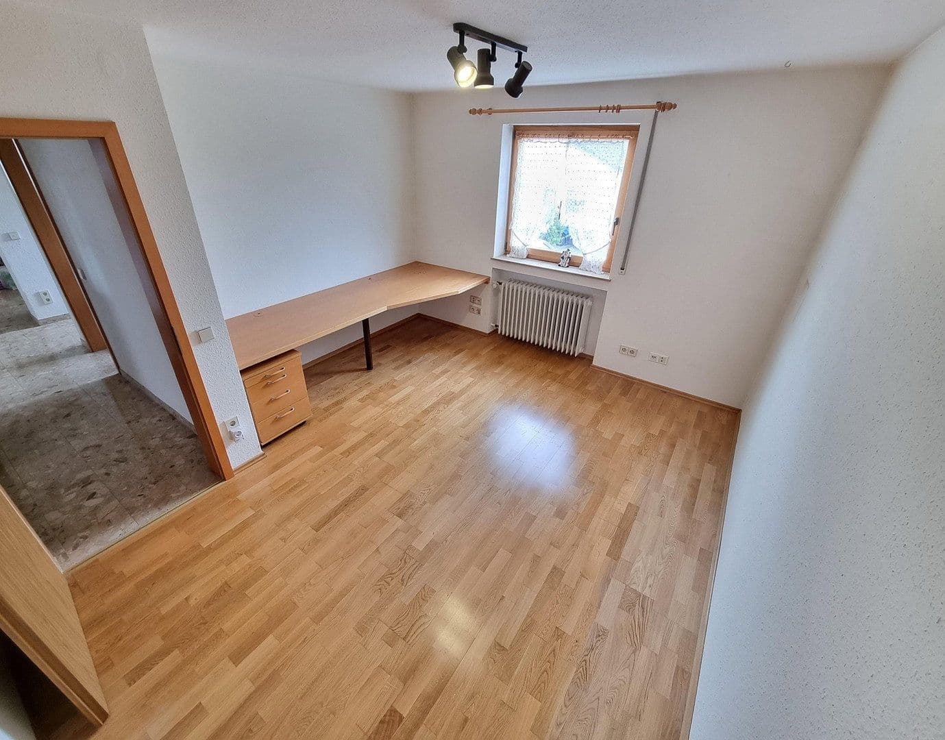 Predaj domu 177 m², pozemok 604 m², Tuttlingen, Bádensko-Wurttembersko Predaj domu 177 m², pozemok 604 m², Tuttlingen, Bádensko-Wurttembersko