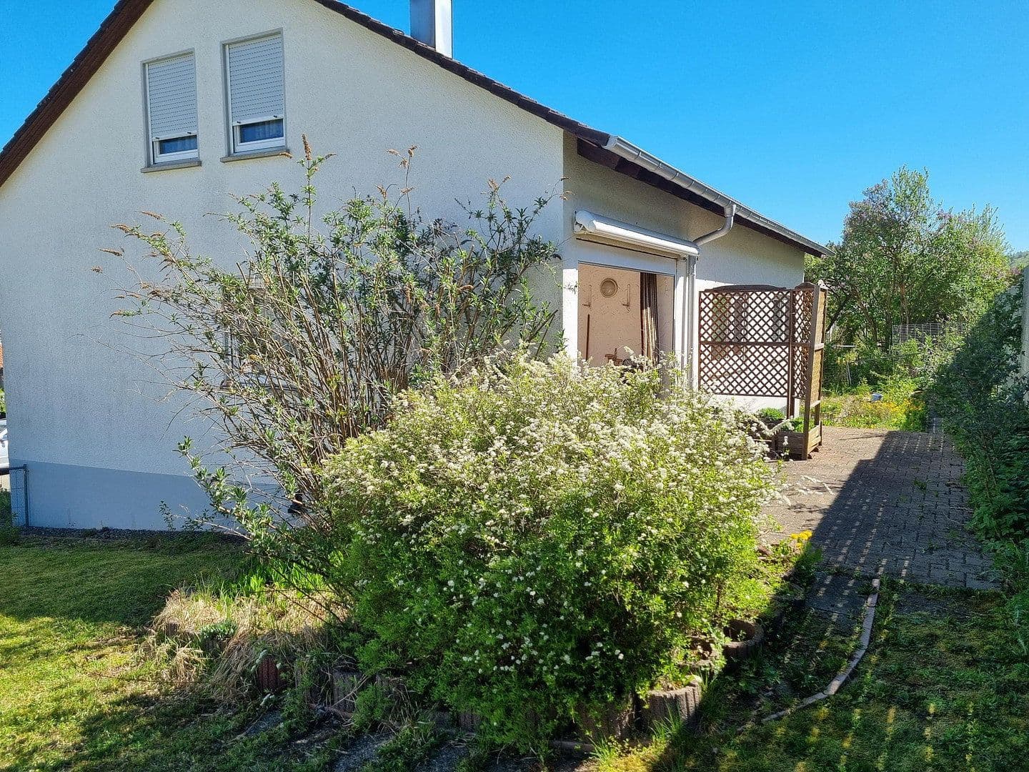 Predaj domu 177 m², pozemok 604 m², Tuttlingen, Bádensko-Wurttembersko Predaj domu 177 m², pozemok 604 m², Tuttlingen, Bádensko-Wurttembersko