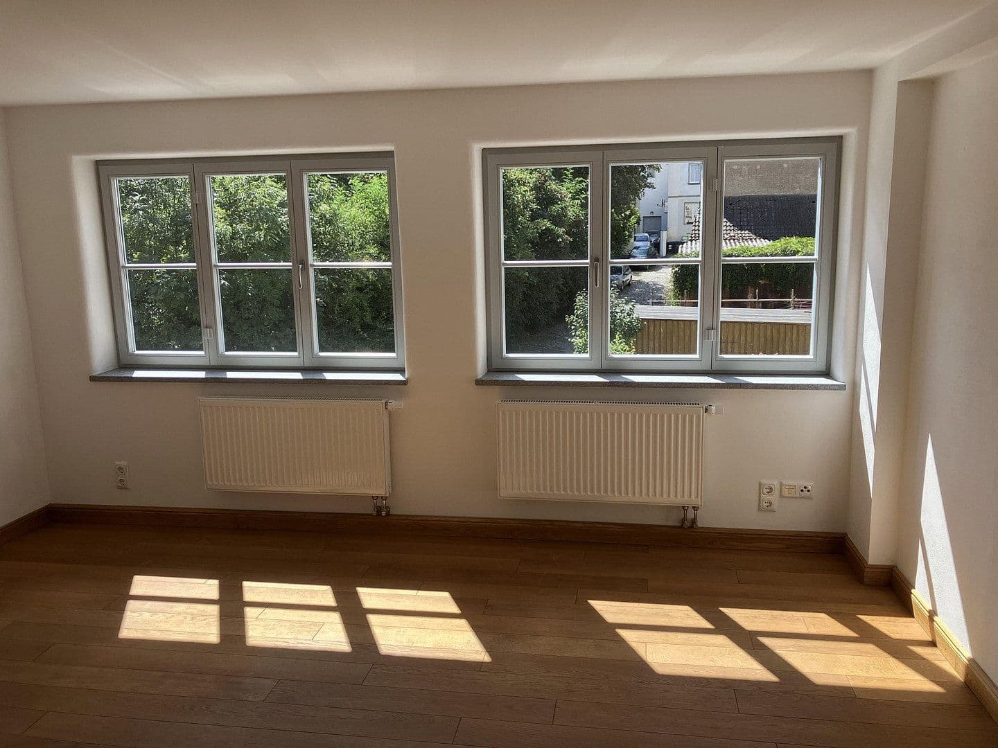 Prenájom bytu 2-izbový 50 m², Weimar, Durínsko Prenájom bytu 2-izbový 50 m², Weimar, Durínsko